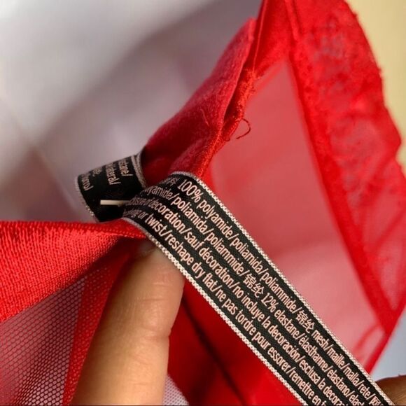 VS red laced cut out bustier corset - Picture 6 of 6